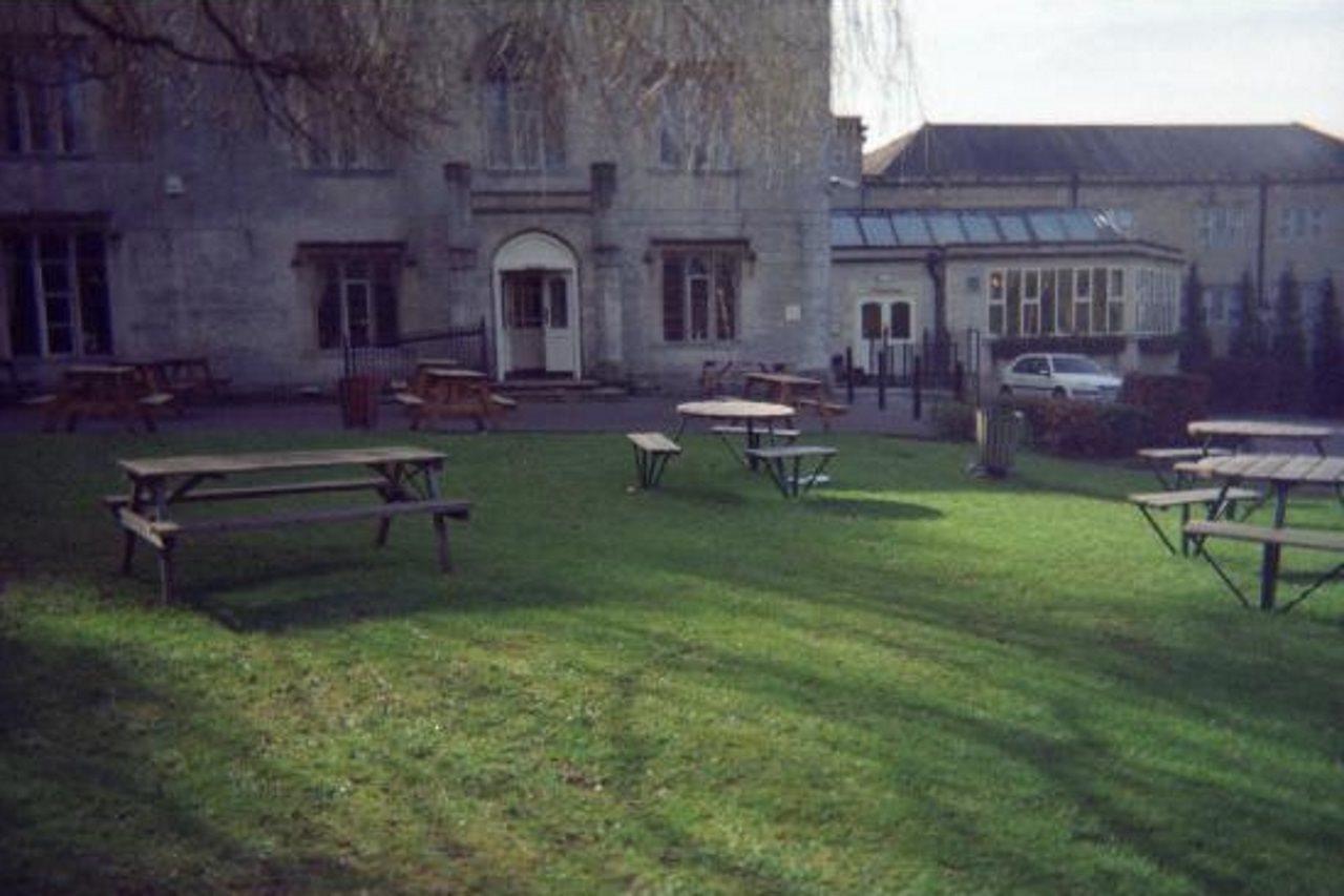 Premier Inn Stroud Stroud  Luaran gambar