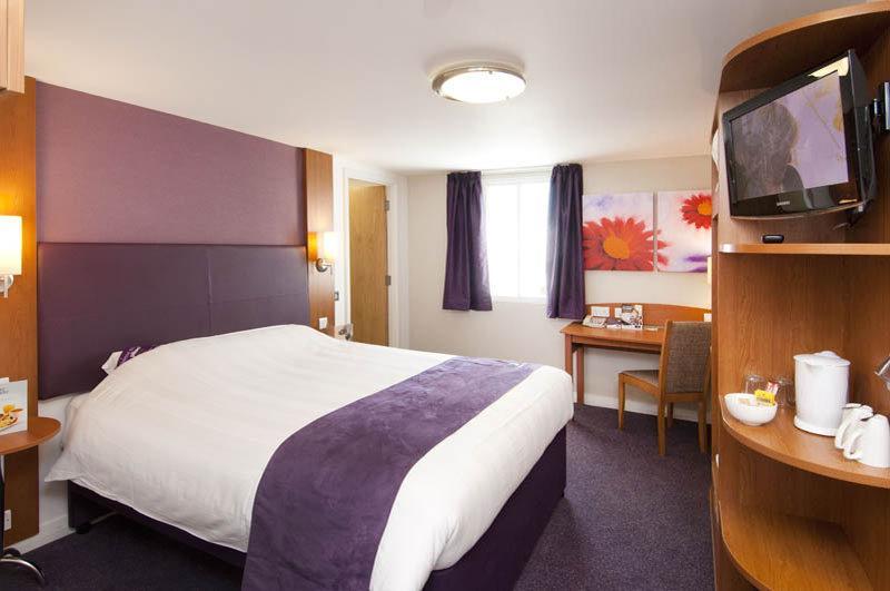 Premier Inn Stroud Stroud  Luaran gambar
